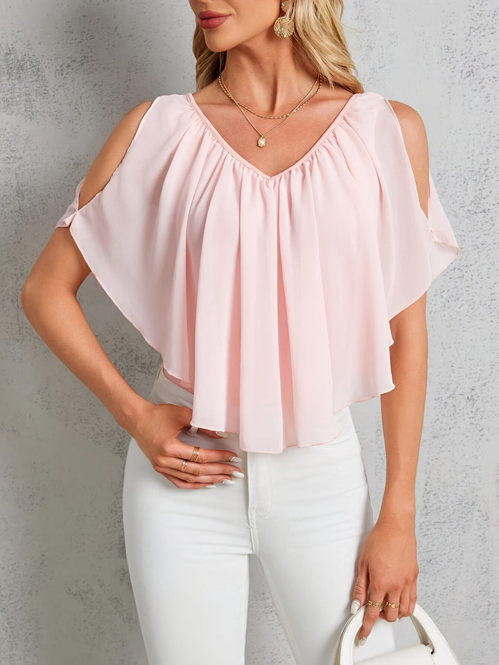 Adele | Elegante Bluse mit schulterfreien Plissee-Details