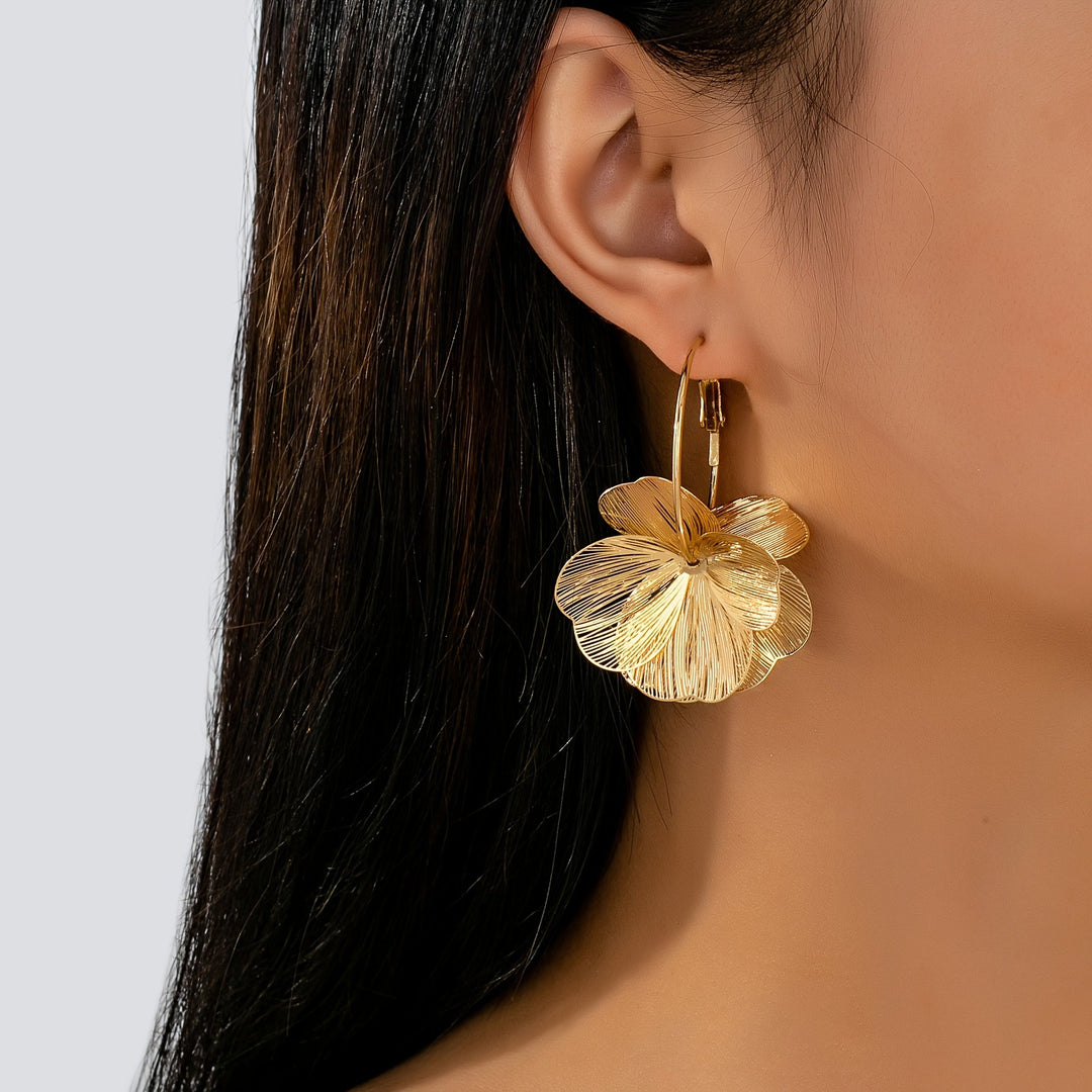Selah | Goldene Doppelring-Ohrringe mit modernem Design