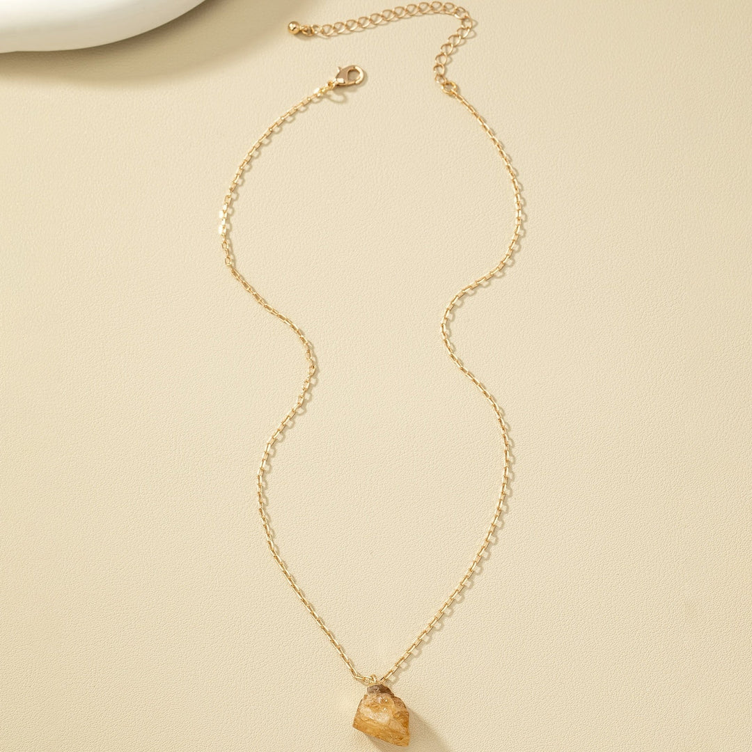 Taria | Minimalistische Halskette mit unregelmäßigem Anhänger aus 14K vergoldetem Material