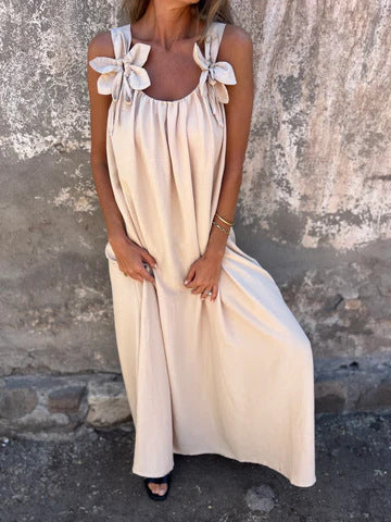 Carune | Damenkleid in einfarbig mit floralem Muster und U-Ausschnitt