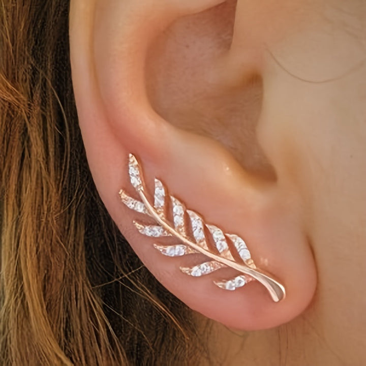 Hensleyra | Elegante Blattohrringe mit Hohldesign und goldener Oberfläche