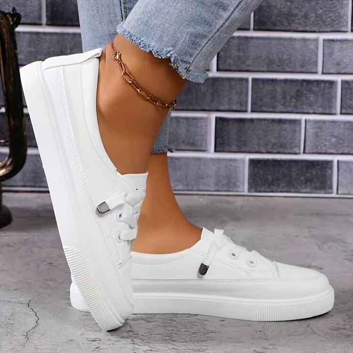 Dovella | Weiße orthopädische Schuhe für Damen mit Schnürsenkeln und weicher Einlage