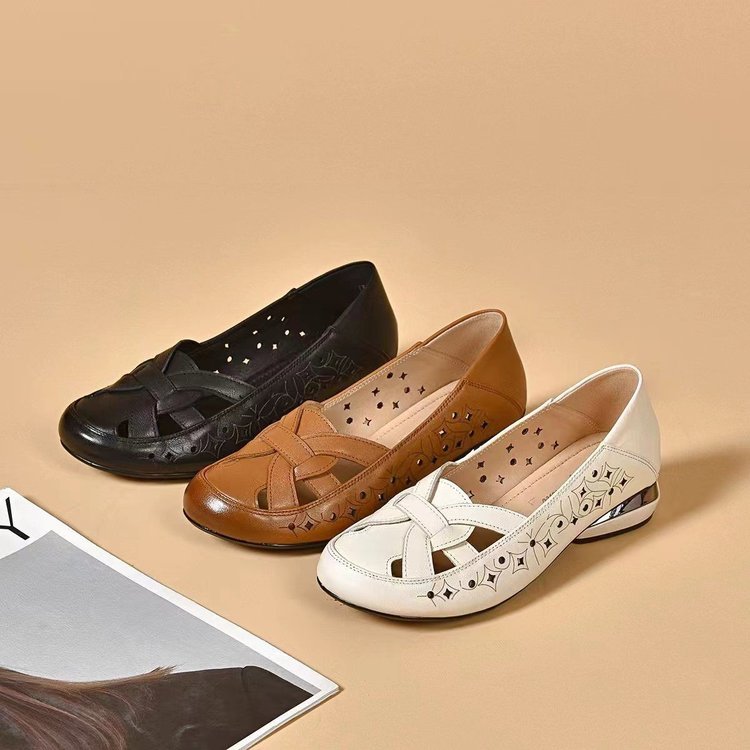 Janira | Leder-Slipper mit modernem Schnittdesign