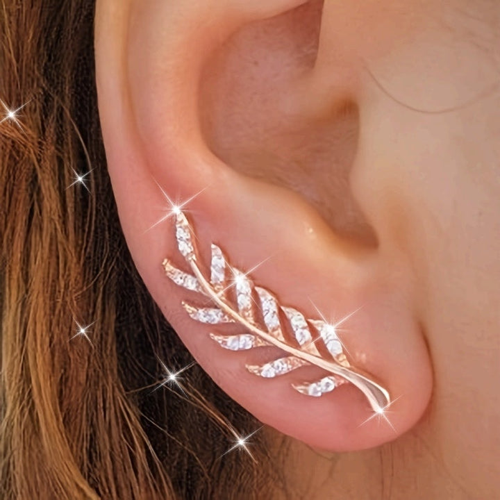 Hensleyra | Elegante Blattohrringe mit Hohldesign und goldener Oberfläche