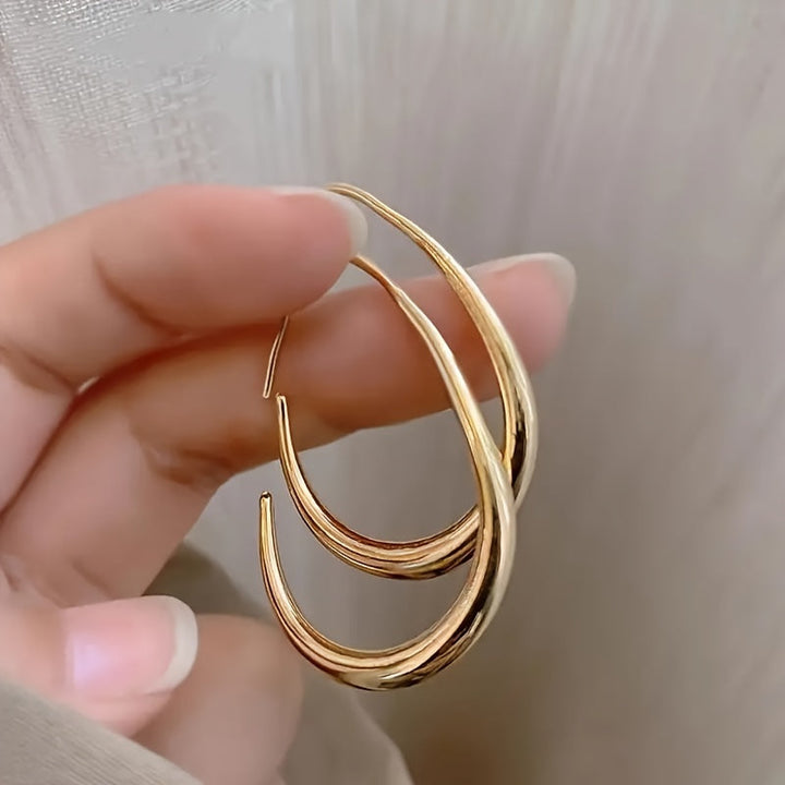 Raya | Minimalistische Tropfenohrringe mit Elegantem Design