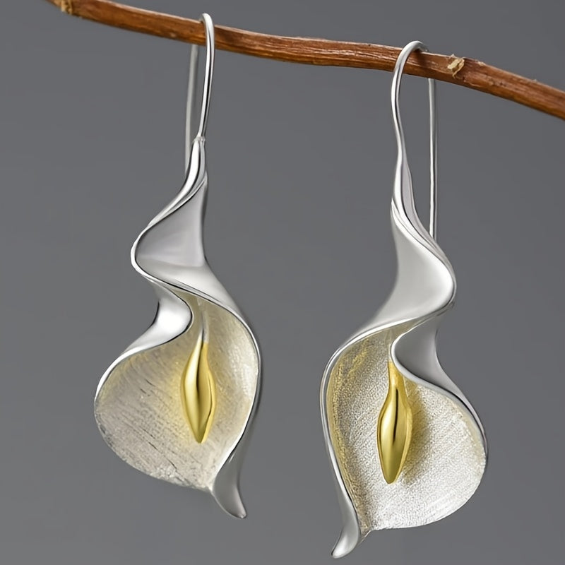 Maple | Hängende Lilienohrringe