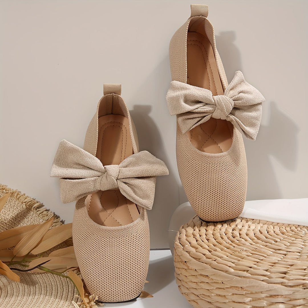 Neria | Atmungsaktive Flache Schuhe für Damen mit Dekorativem Schleife
