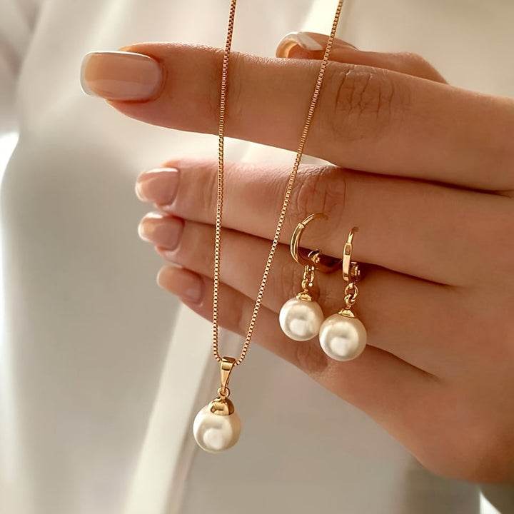 Isara | Schmuckset mit eleganten Perlen und raffiniertem Finish