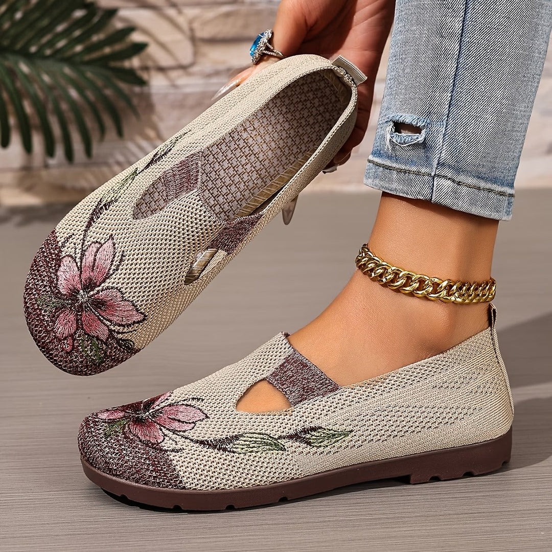 Liora | Damen Schuhe, atmungsaktiv, ästhetisch mit Stickerei