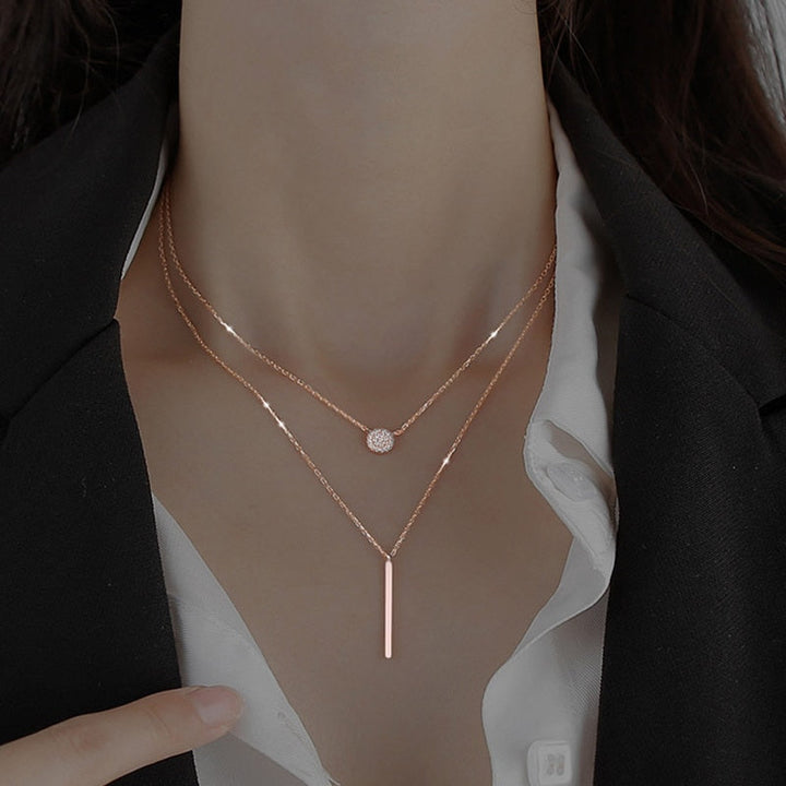 Oona | Doppellagige Halskette mit elegantem und modernem Design