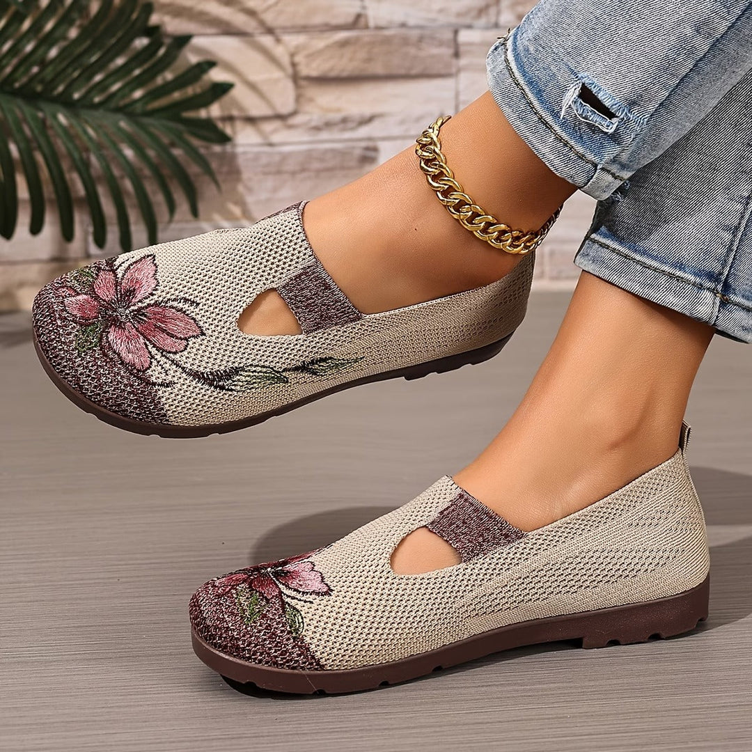 Liora | Damen Schuhe, atmungsaktiv, ästhetisch mit Stickerei