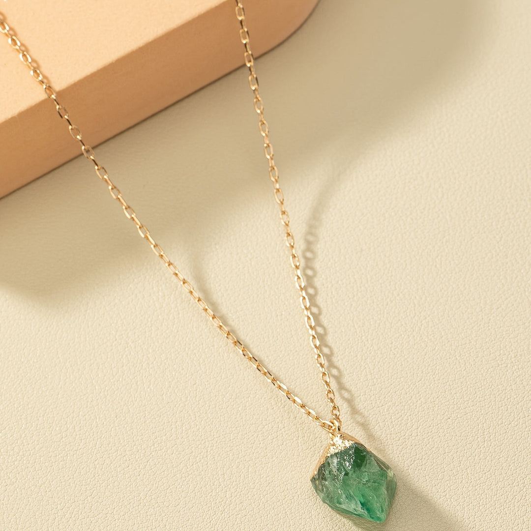 Taria | Minimalistische Halskette mit unregelmäßigem Anhänger aus 14K vergoldetem Material