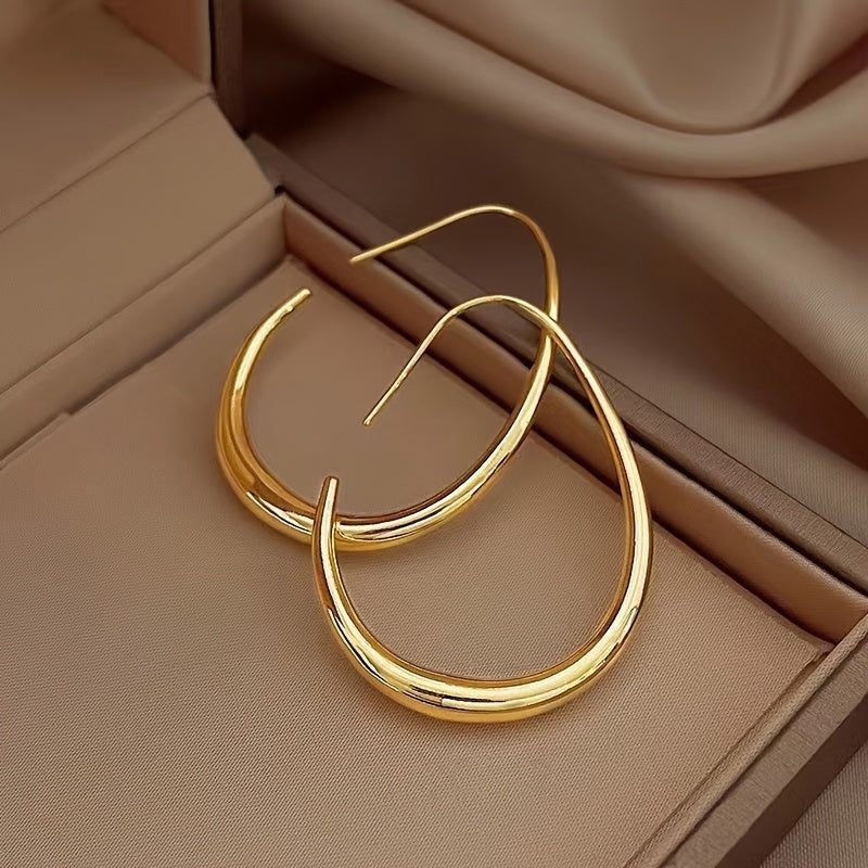 Raya | Minimalistische Tropfenohrringe mit Elegantem Design