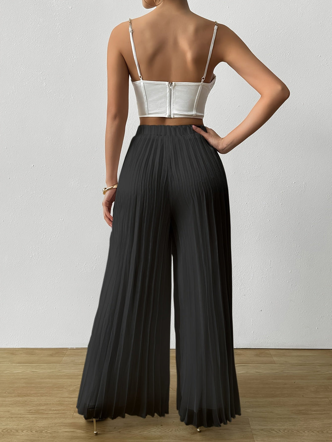 Uliquin | Plissierte, weite Hose mit elastischem Bund und elegantem Fall