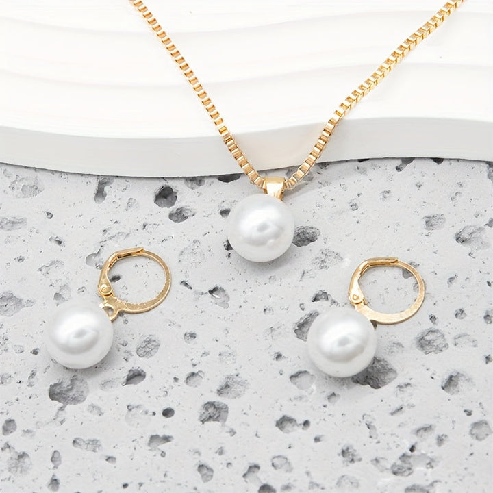 Isara | Schmuckset mit eleganten Perlen und raffiniertem Finish