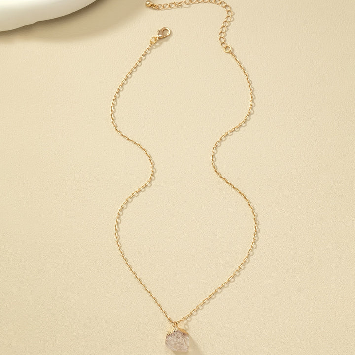 Taria | Minimalistische Halskette mit unregelmäßigem Anhänger aus 14K vergoldetem Material
