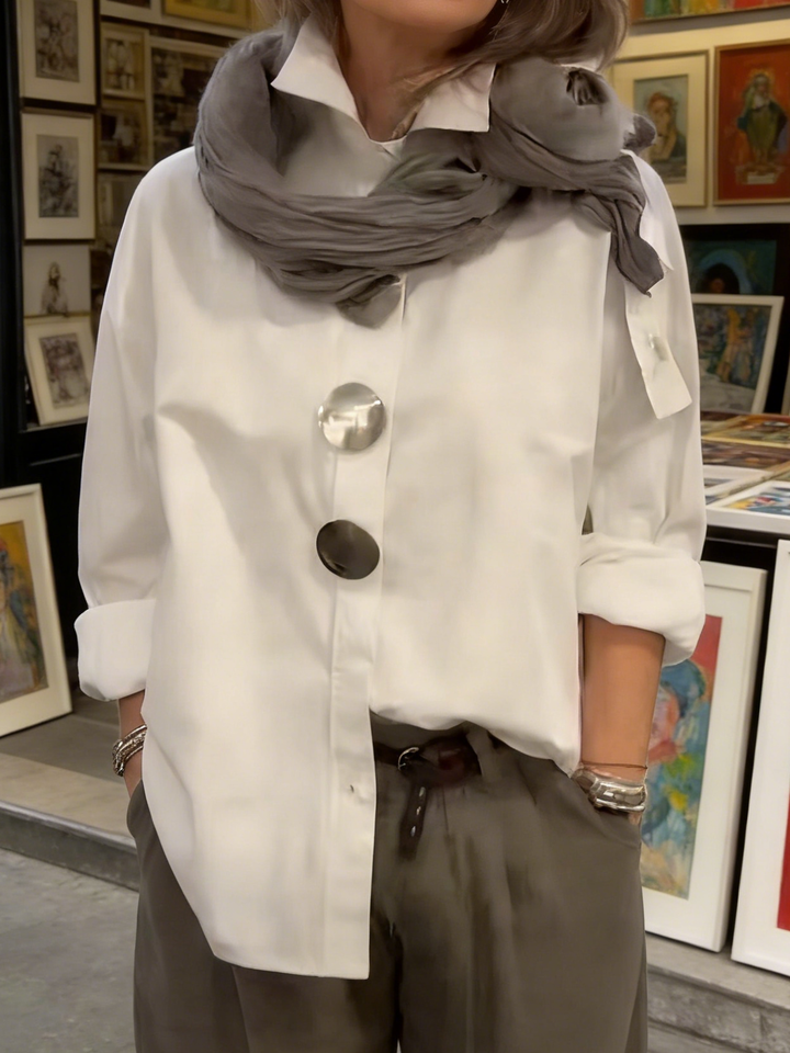 Davinae | Elegante Bluse aus Baumwolle und Leinen mit Kragen und metallischen Knöpfen