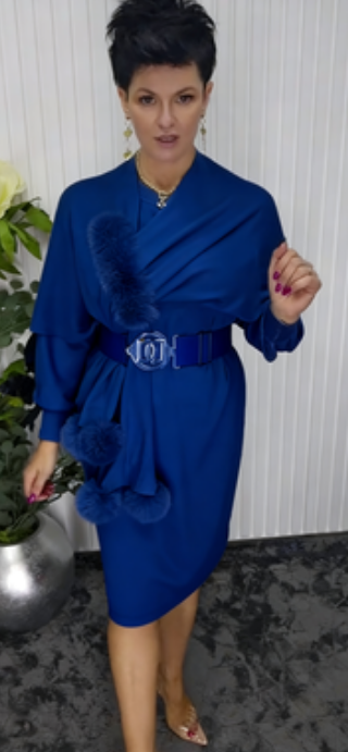 Danira | Langärmliges Kleid für Frauen mit weichem dekorativem Schal