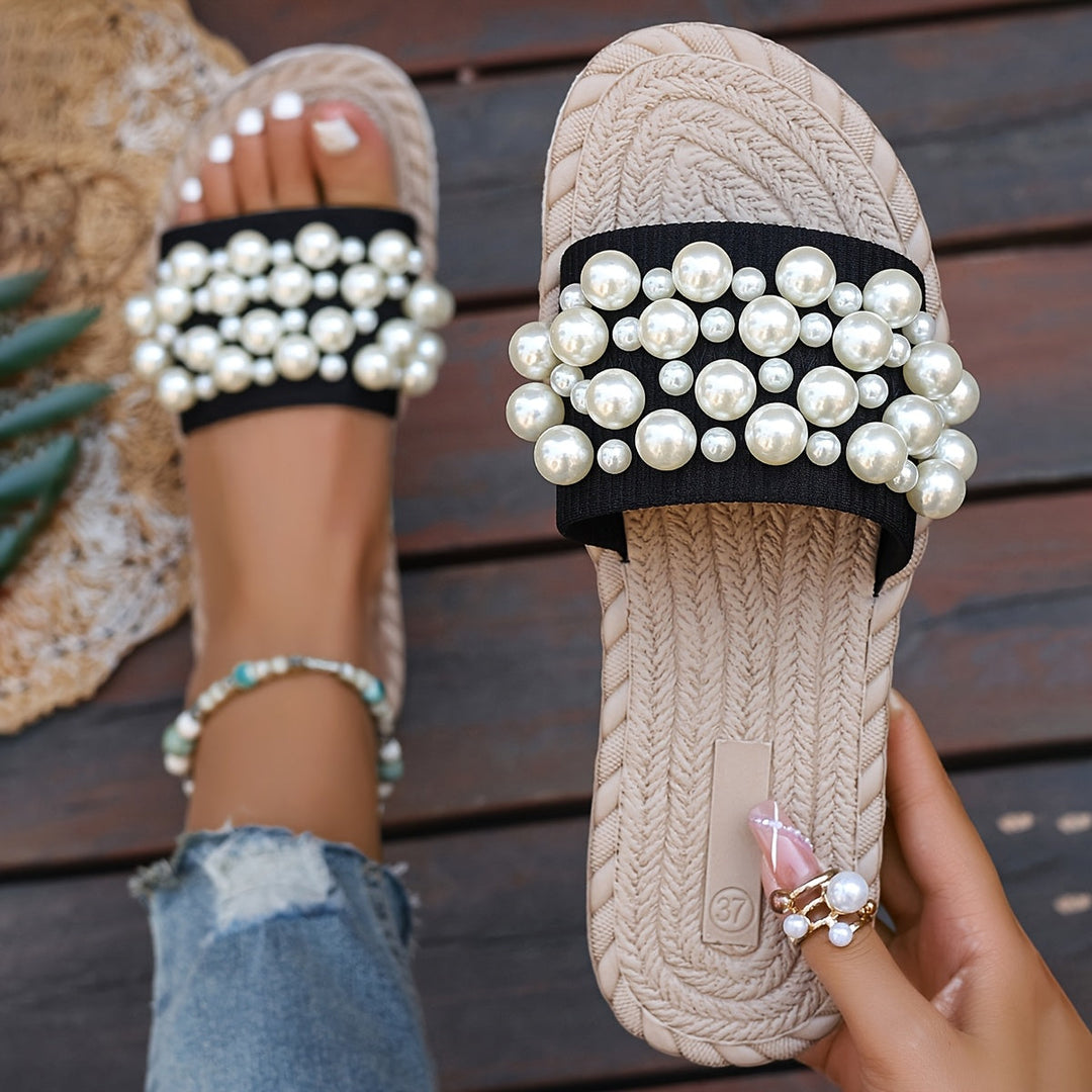 Fruxith | Flache Sandalen mit dekorativen Perlen und maximalem Komfort