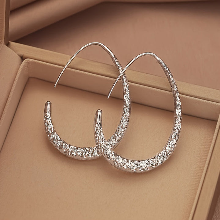 Raya | Minimalistische Tropfenohrringe mit Elegantem Design