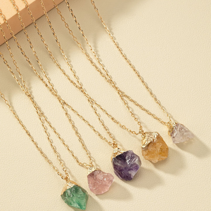 Taria | Minimalistische Halskette mit unregelmäßigem Anhänger aus 14K vergoldetem Material
