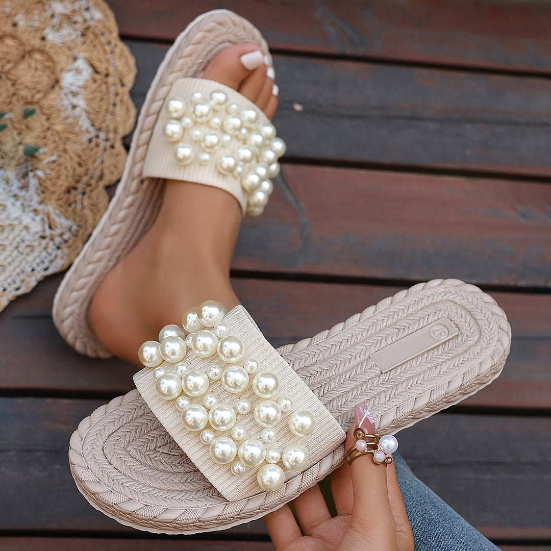 Fruxith | Flache Sandalen mit dekorativen Perlen und maximalem Komfort
