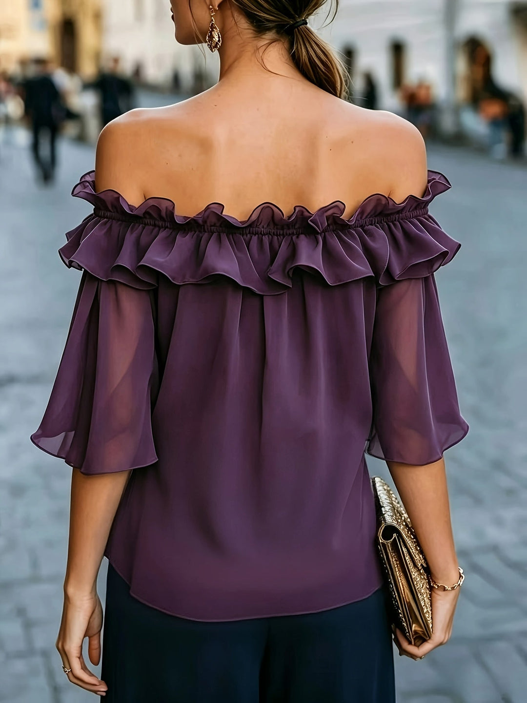Bruvelle | Elegante Bluse mit schulterfreien Ausschnitten und kurzen Ärmeln